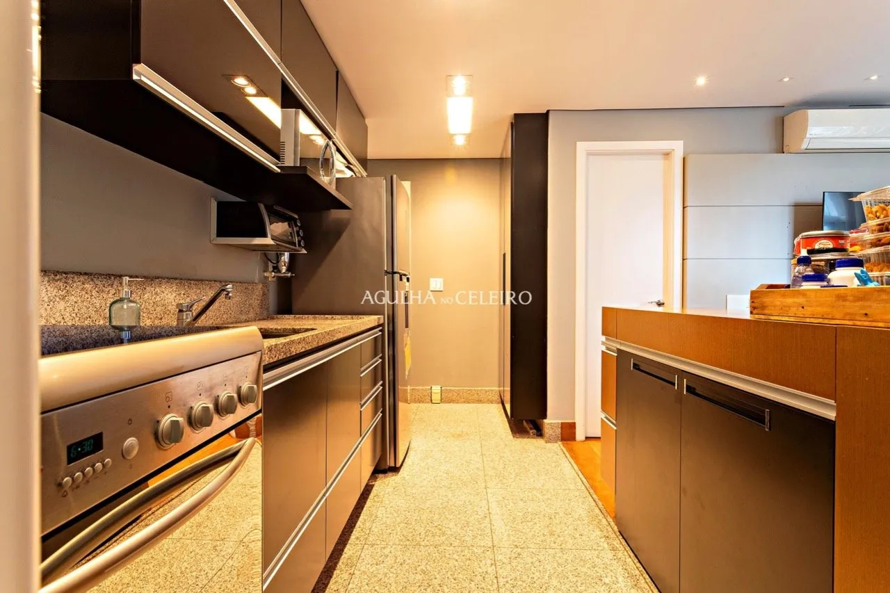 Lindo apartamento em prédio cobiçado na Vila Nova Conceição. – 16426 - IMG_3364