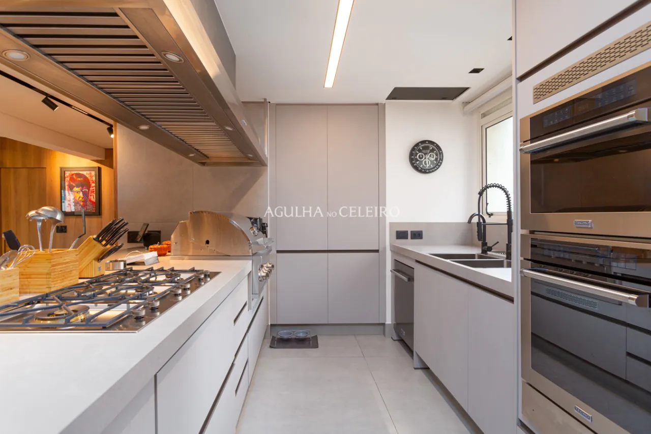 Apartamento impecável mobiliado e decorado á venda no Itaim Bibi. – 9158 - Cozinha-4