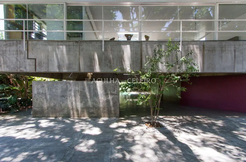 Venda/Alto de Pinheiros: o privilégio de morar numa obra de Paulo Mendes da Rocha – CA0235