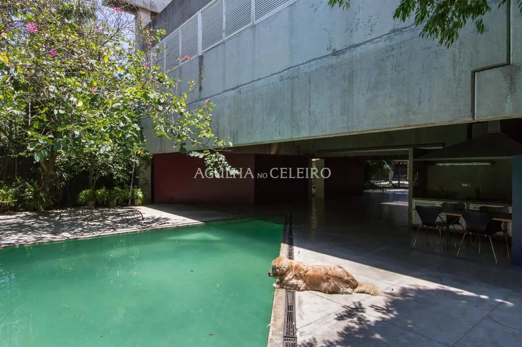Venda/Alto de Pinheiros: o privilégio de morar numa obra de Paulo Mendes da Rocha – CA0235