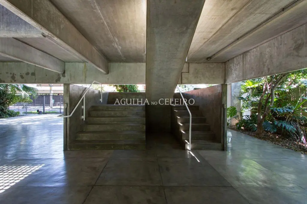 Venda/Alto de Pinheiros: o privilégio de morar numa obra de Paulo Mendes da Rocha – CA0235