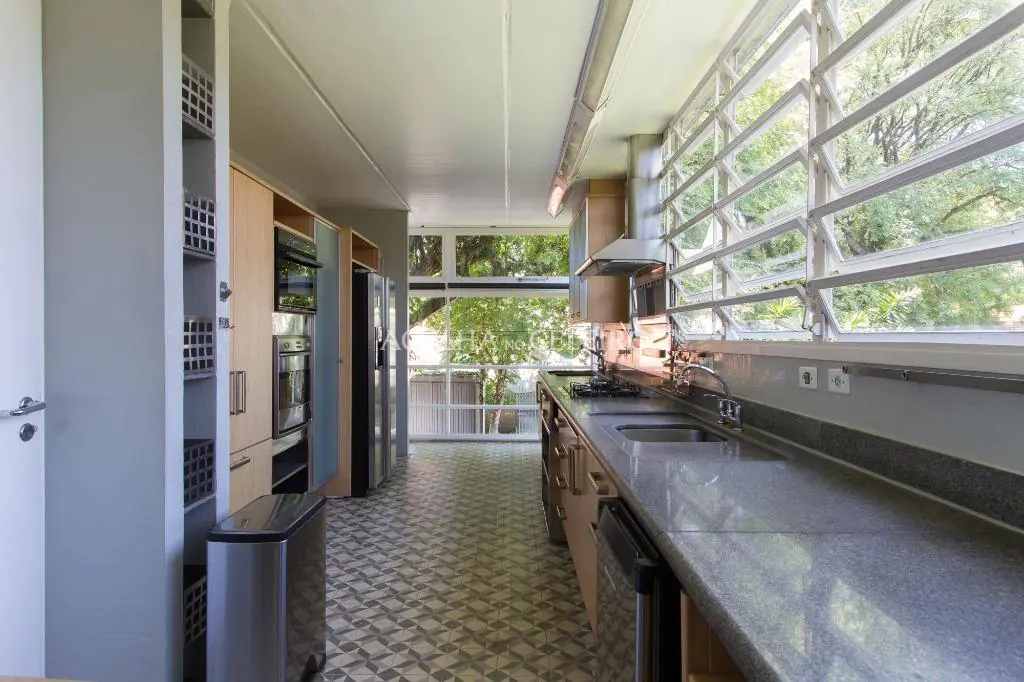 Venda/Alto de Pinheiros: o privilégio de morar numa obra de Paulo Mendes da Rocha – CA0235