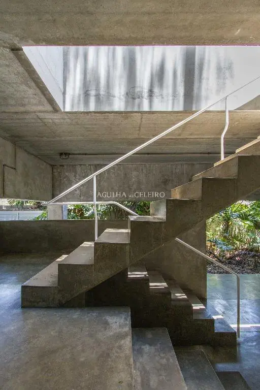Venda/Alto de Pinheiros: o privilégio de morar numa obra de Paulo Mendes da Rocha – CA0235