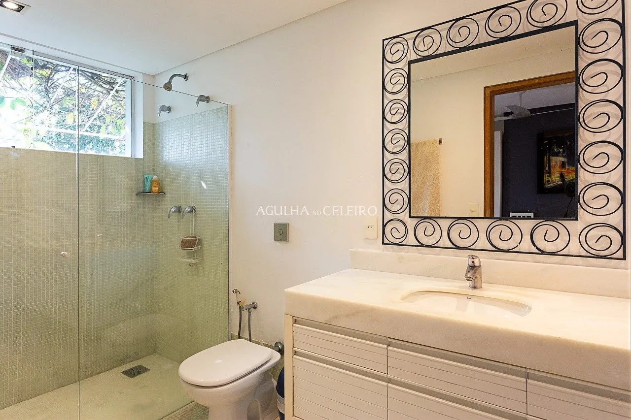 Casa com piscina à venda em Alto de Pinheiros – CA0622