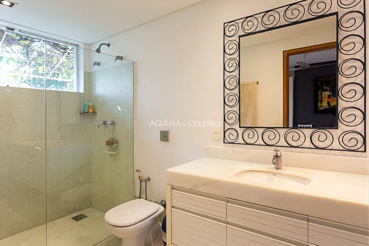 Casa com piscina à venda em Alto de Pinheiros – CA0622