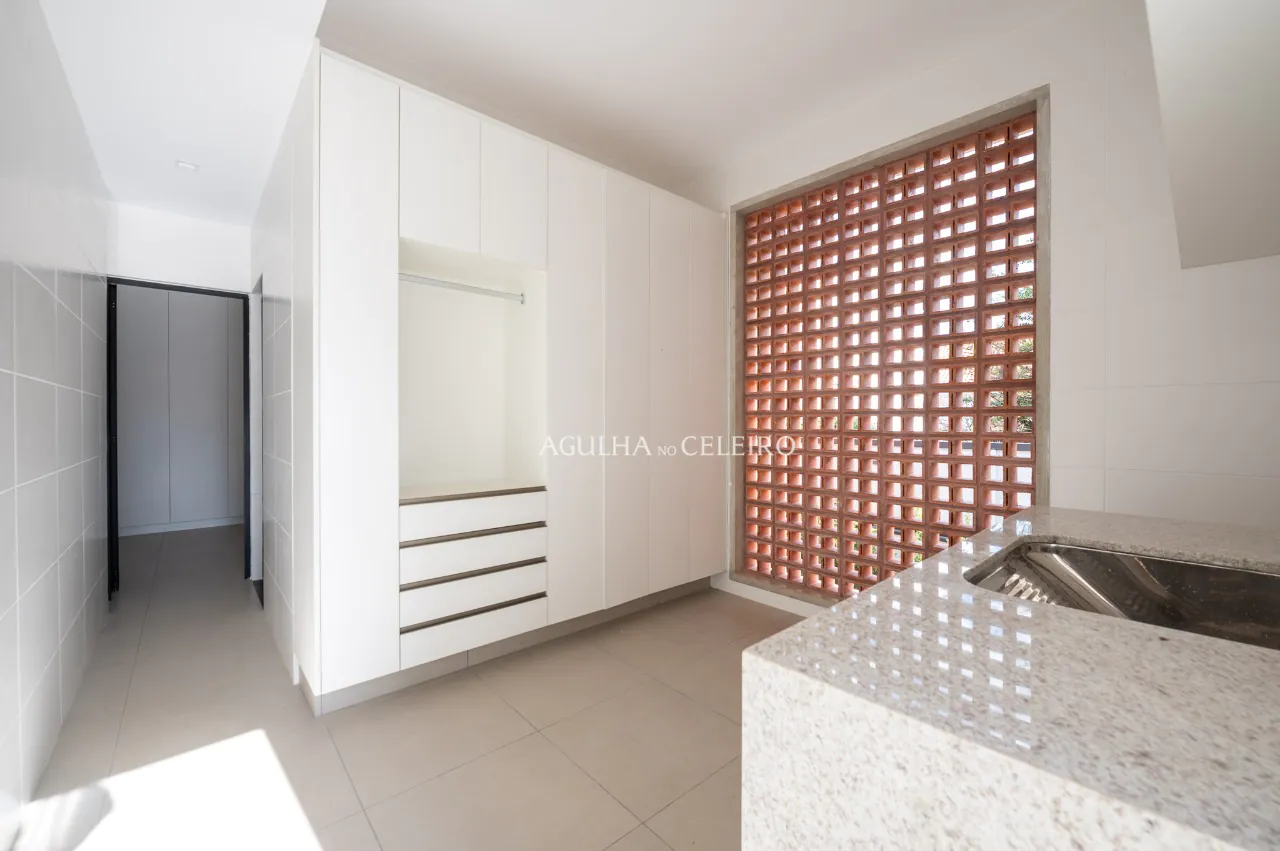 Casa Renovada com Rooftop Panorâmico à venda no Jardim Paulista – CA1156