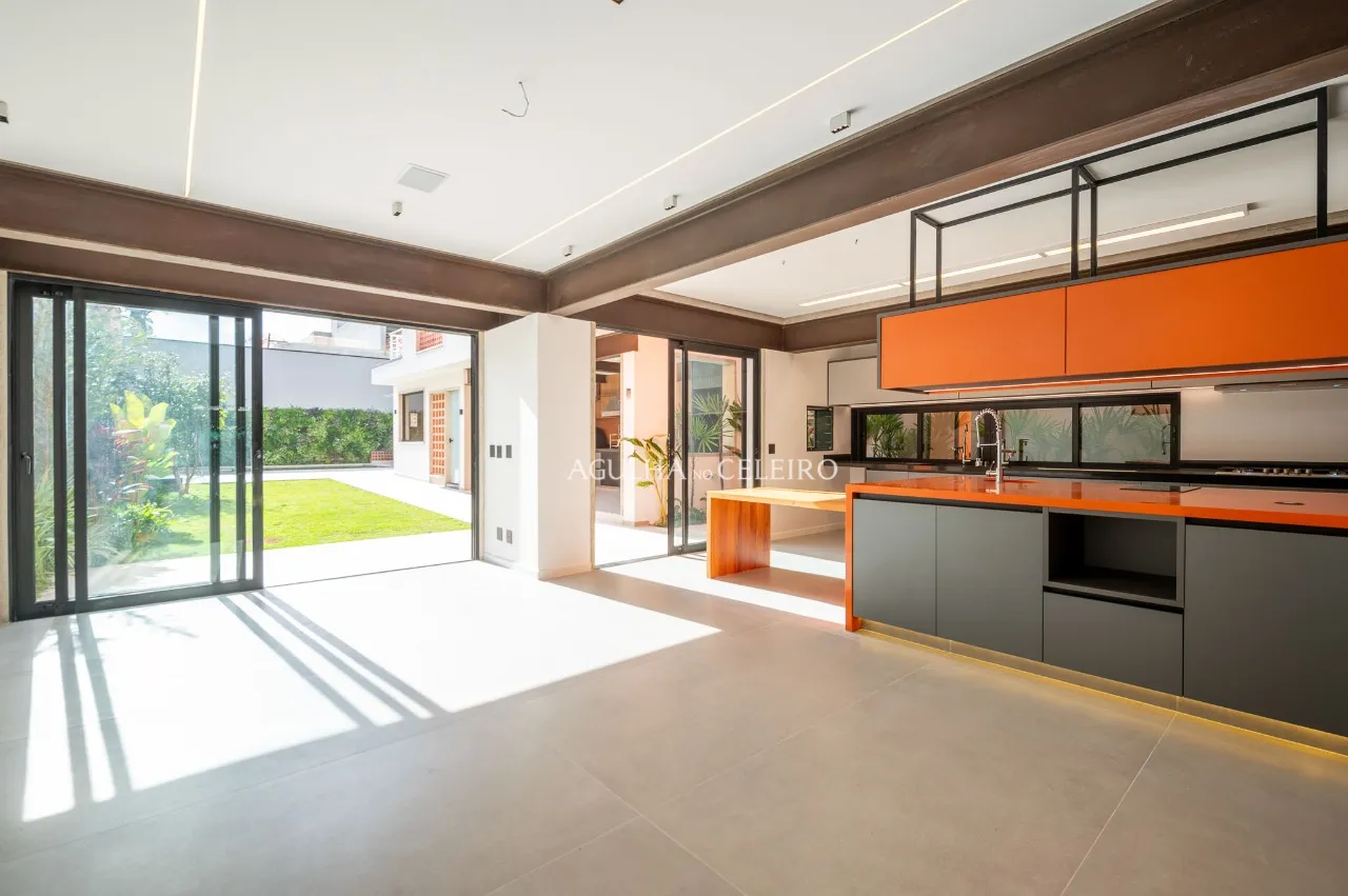 Casa Renovada com Rooftop Panorâmico à venda no Jardim Paulista – CA1156