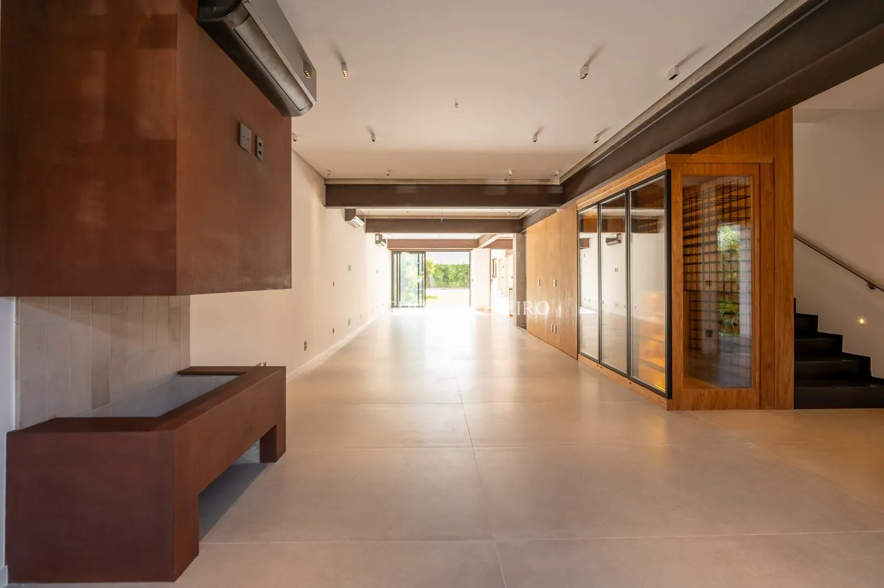 Casa Renovada com Rooftop Panorâmico à venda no Jardim Paulista – CA1156