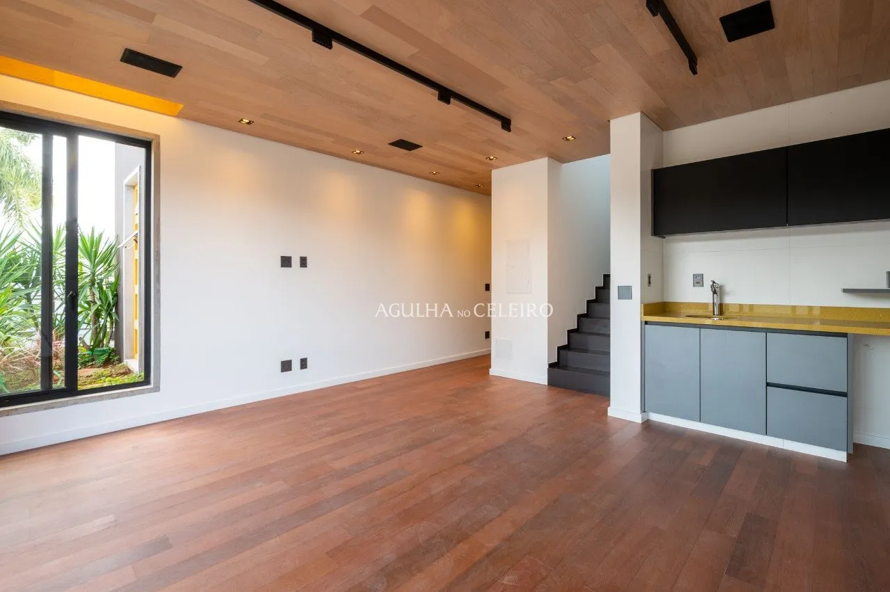 Casa Renovada com Rooftop Panorâmico à venda no Jardim Paulista – CA1156