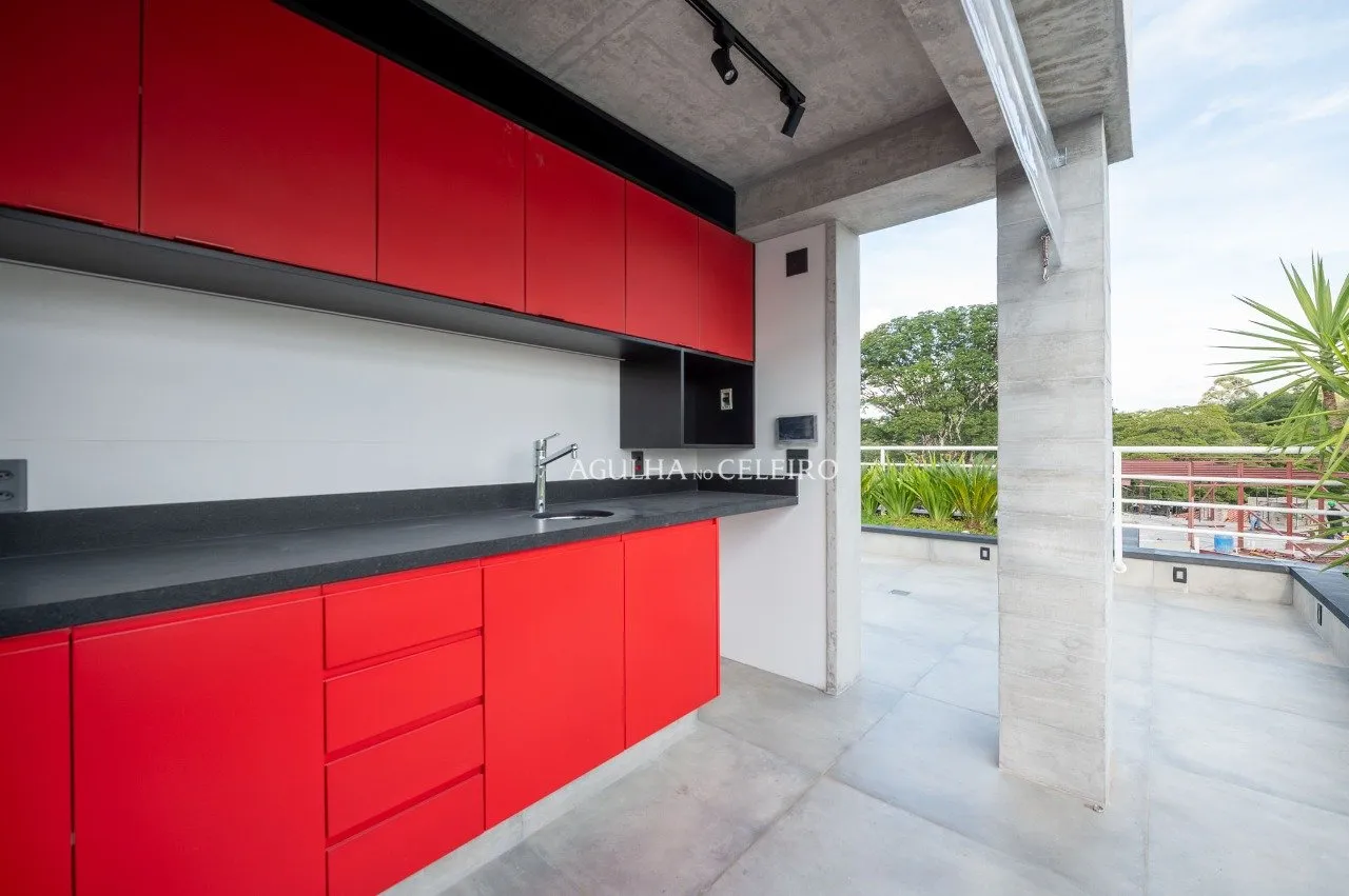 Casa Renovada com Rooftop Panorâmico à venda no Jardim Paulista – CA1156