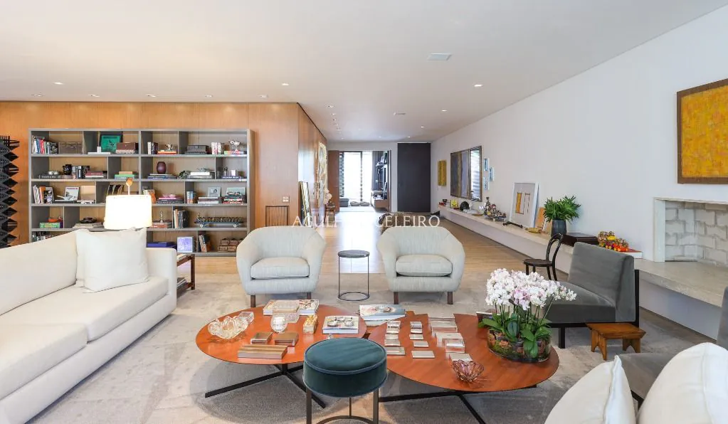 Casac contemporânea e impactante para venda no Jardim Paulistano. – CA1265