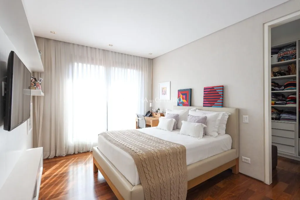 Casac contemporânea e impactante para venda no Jardim Paulistano. – CA1265