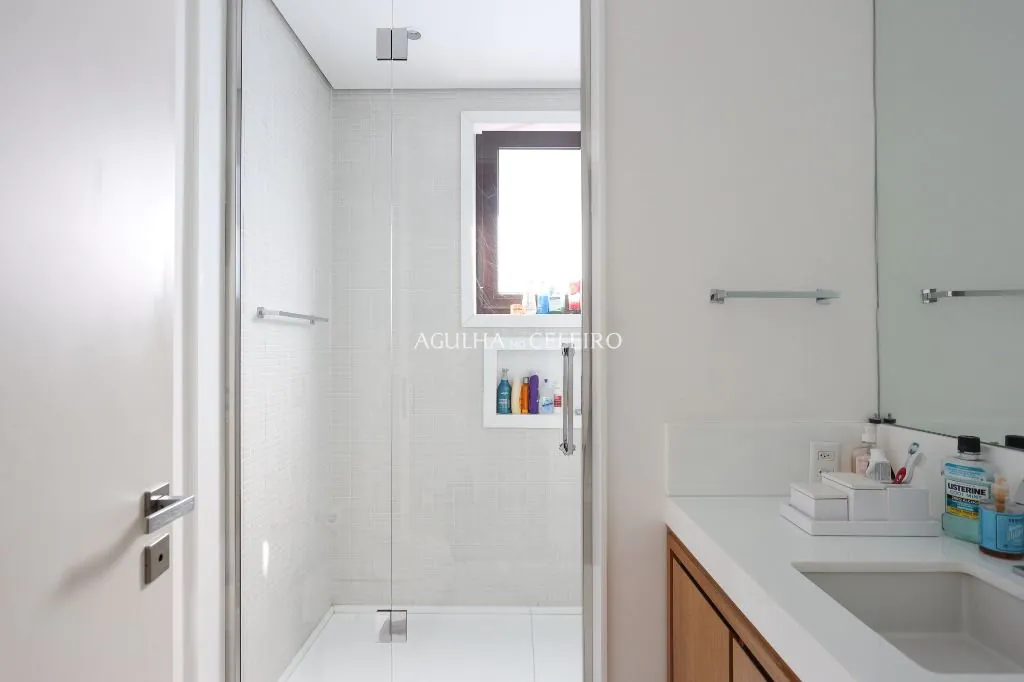 Casac contemporânea e impactante para venda no Jardim Paulistano. – CA1265