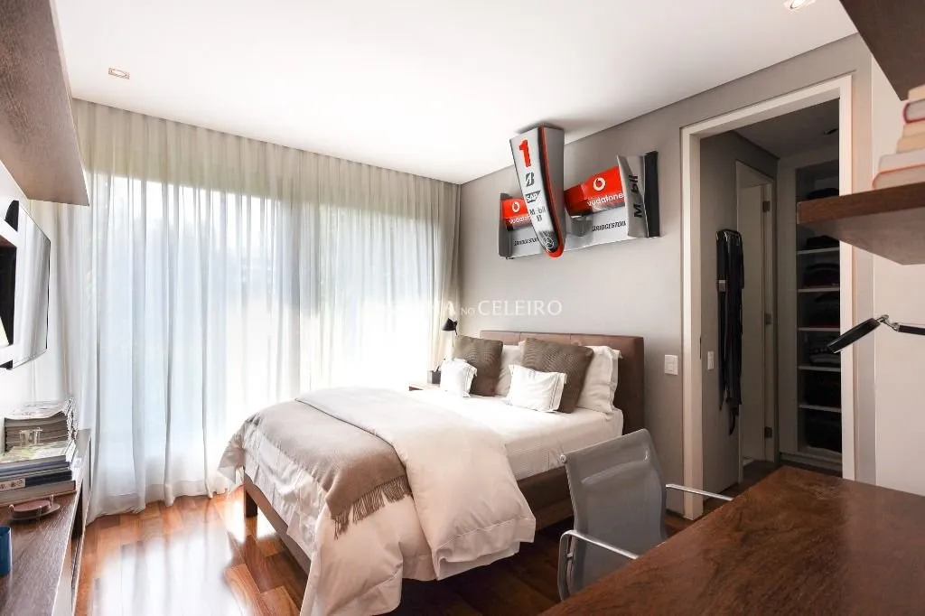 Casac contemporânea e impactante para venda no Jardim Paulistano. – CA1265