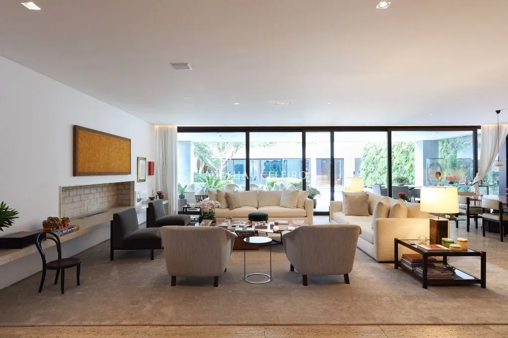 Casac contemporânea e impactante para venda no Jardim Paulistano. – CA1265