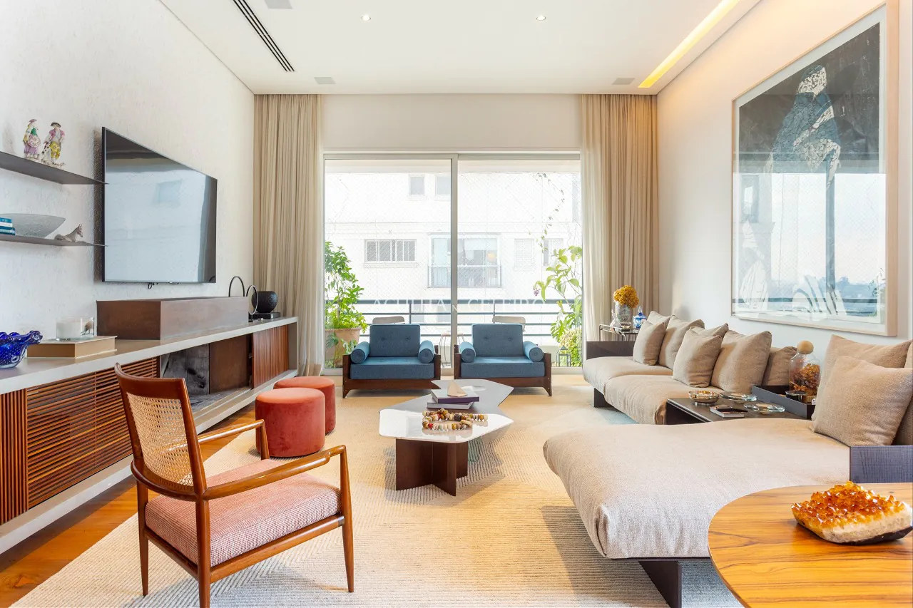 Cobertura espetácular com projeto de Isay Weinfeld à venda no Itaim. – CO0410