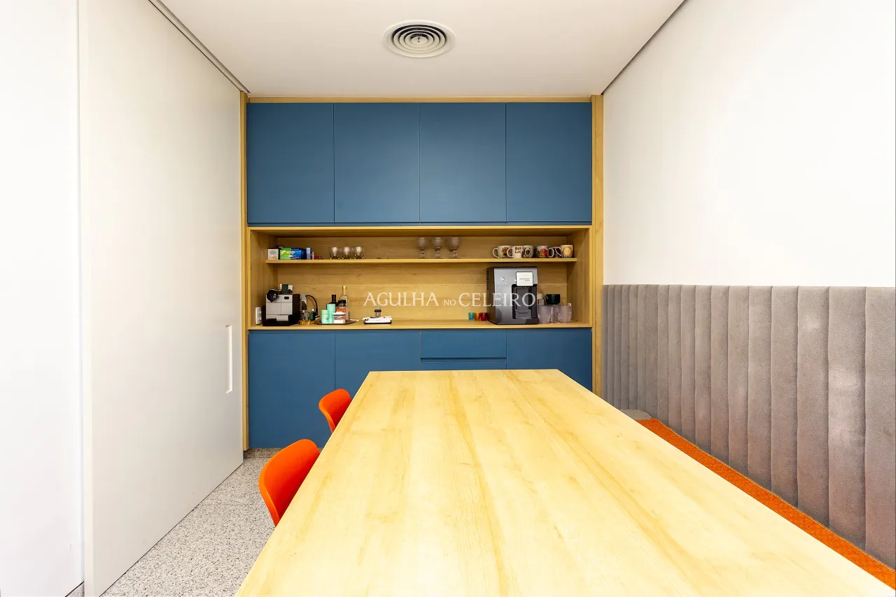 Cobertura espetácular com projeto de Isay Weinfeld à venda no Itaim. – CO0410