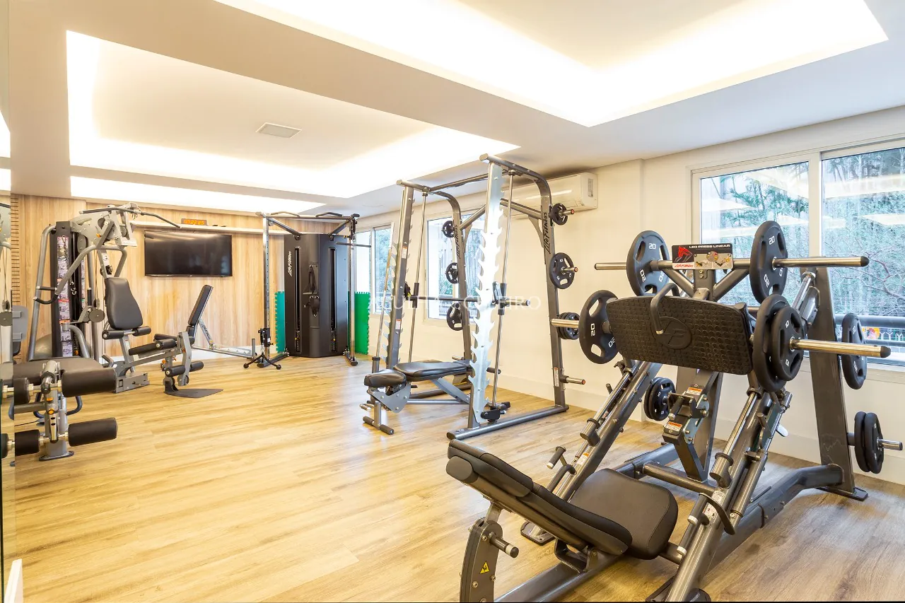 Cobertura espetácular com projeto de Isay Weinfeld à venda no Itaim. – CO0410