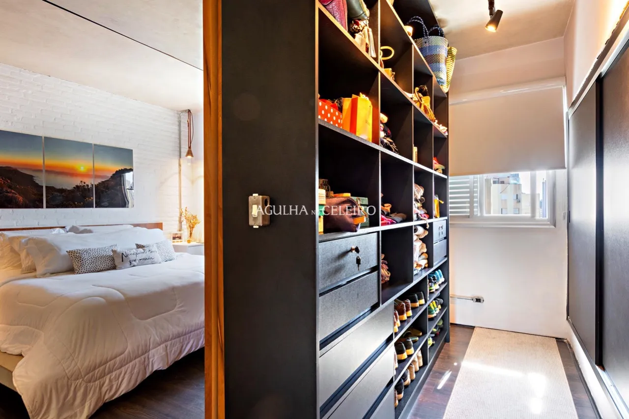 Cobertura reformada com ampla varanda à venda em Pinheiros. – CO0483 - Cobertura-a-venda-em-Pinheiros-com-a?rea-gourmet-Agulha-No-Celeiro4300