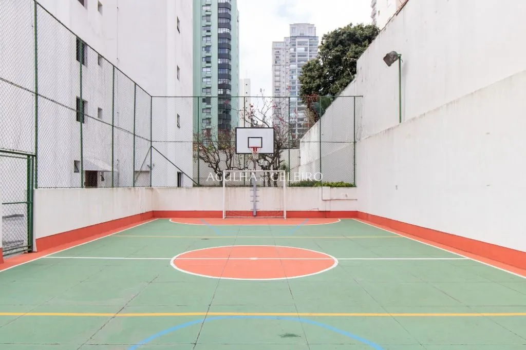 Cobertura duplex à venda em Moema. – CO0767