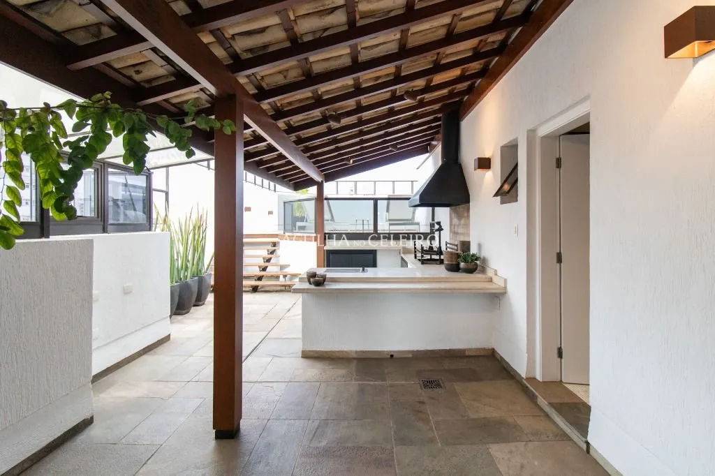 Cobertura duplex à venda em Moema. – CO0767