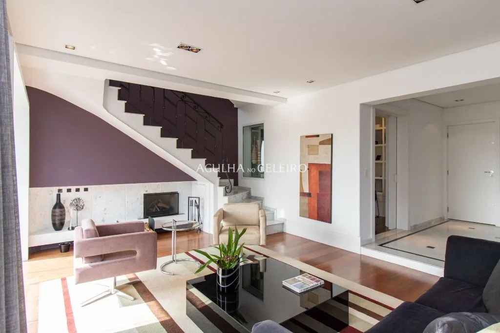 Cobertura duplex à venda em Moema. – CO0767