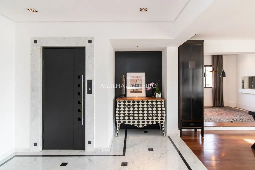 Cobertura duplex à venda em Moema. – CO0767