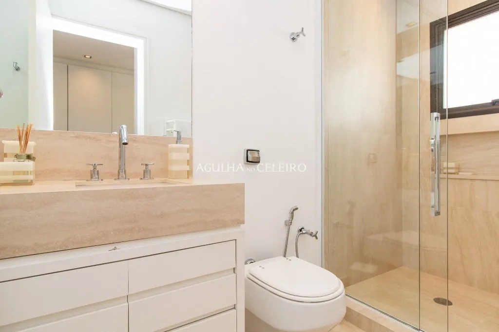 Cobertura duplex à venda em Moema. – CO0767