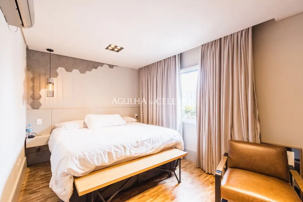 Cobertura charmosa no miolo do Itaim para venda. – CO0852