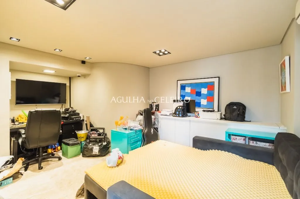 Cobertura charmosa no miolo do Itaim para venda. – CO0852