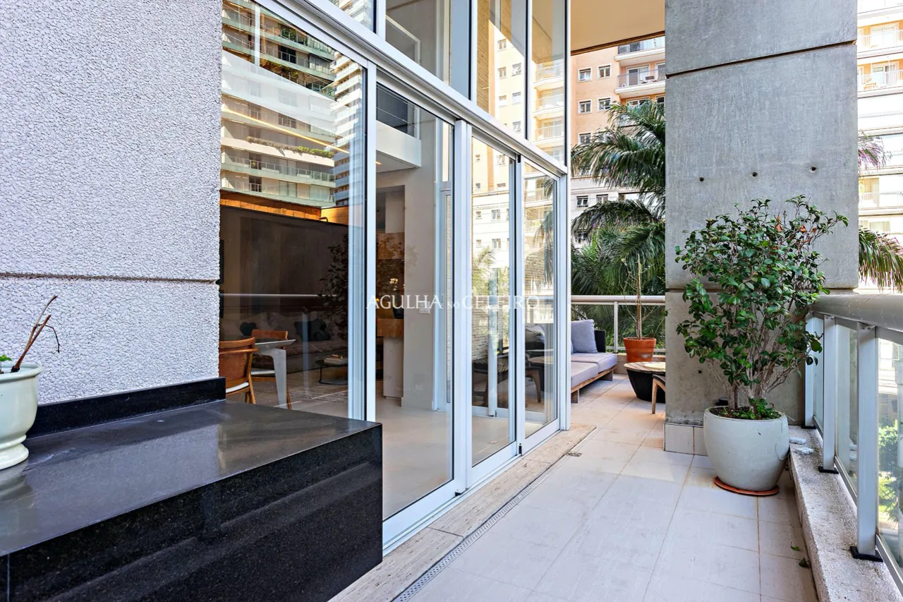 apartamento-reformado-em-edificio-desejado-na-vila-nova-conceicao-16616-3