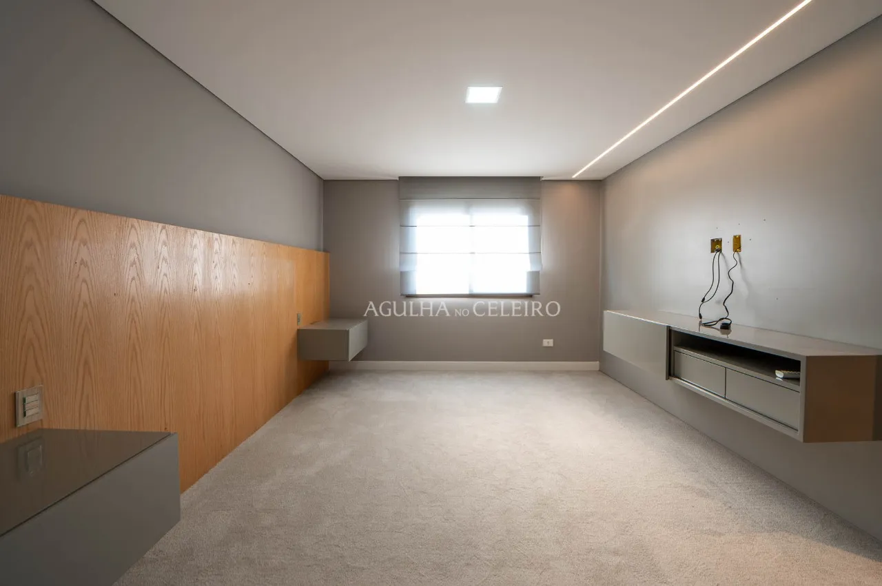 Apartamento com ótima localização para venda em Moema. – 17376