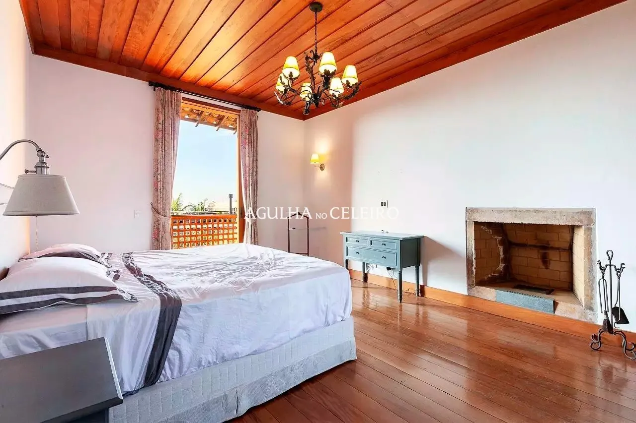 linda-casa-estilo-toscana-a-venda-na-fazenda-da-grama-16584-12