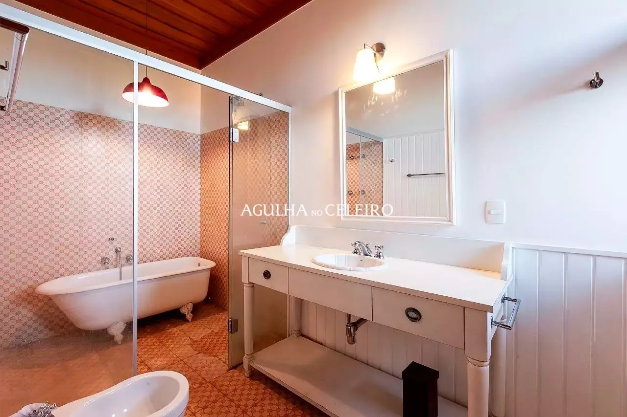 linda-casa-estilo-toscana-a-venda-na-fazenda-da-grama-16584-13