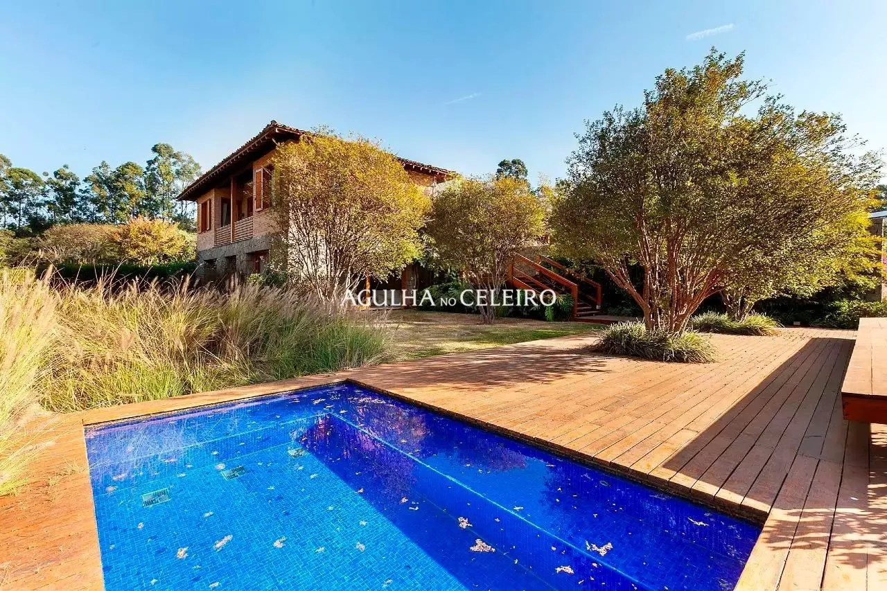 linda-casa-estilo-toscana-a-venda-na-fazenda-da-grama-16584-2