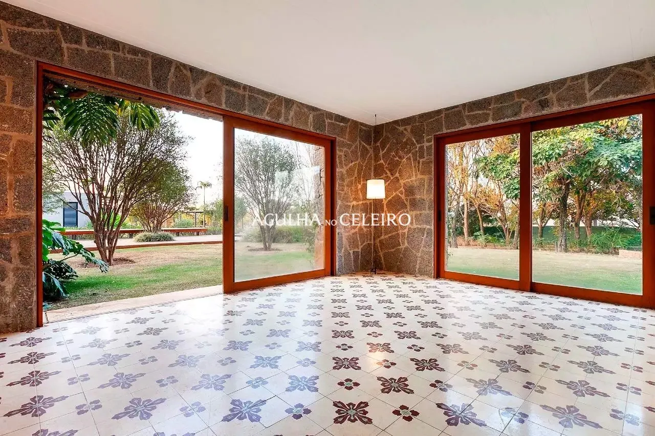 linda-casa-estilo-toscana-a-venda-na-fazenda-da-grama-16584-5