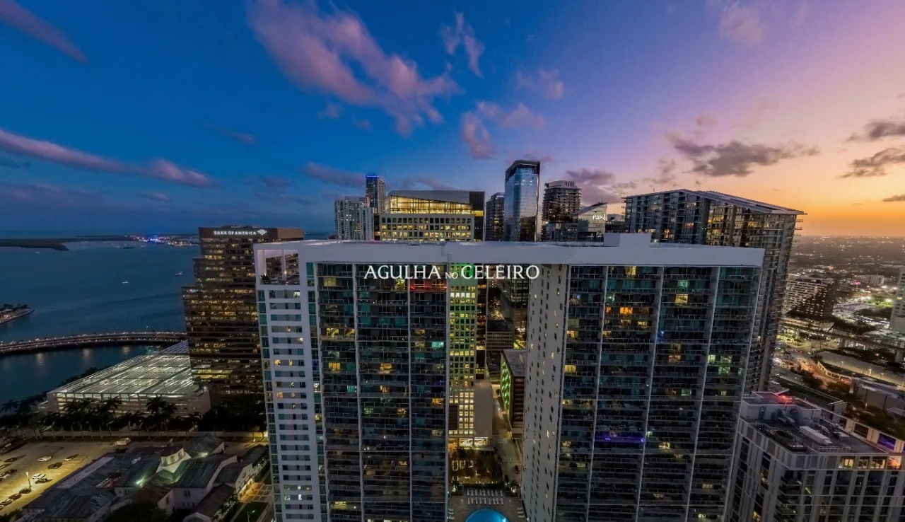 projeto-com-acabamentos-incriveis-para-venda-em-miami-16528-13