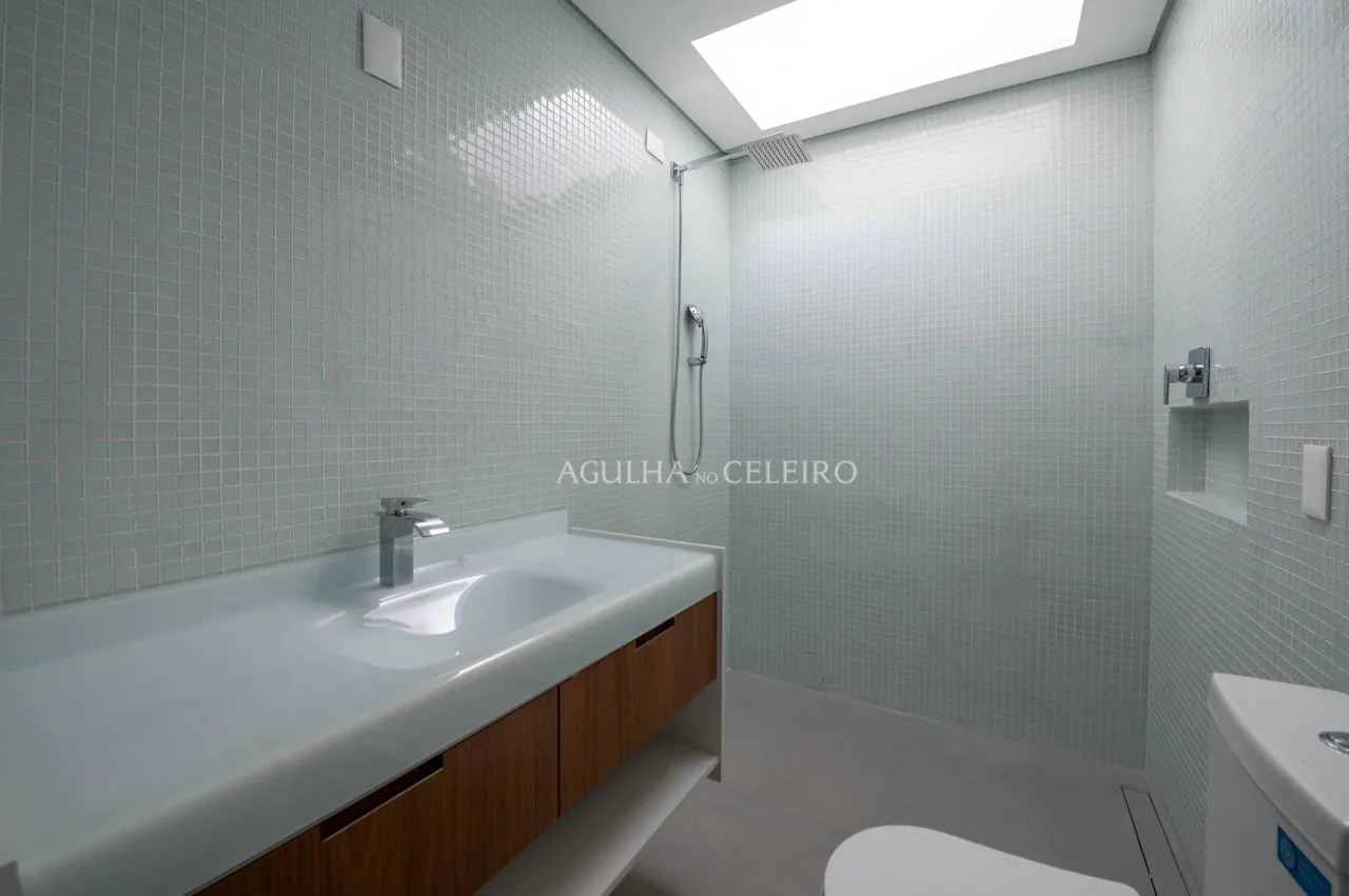 a-casa-de-condominio-a-passos-das-corujas-16884-16884-12