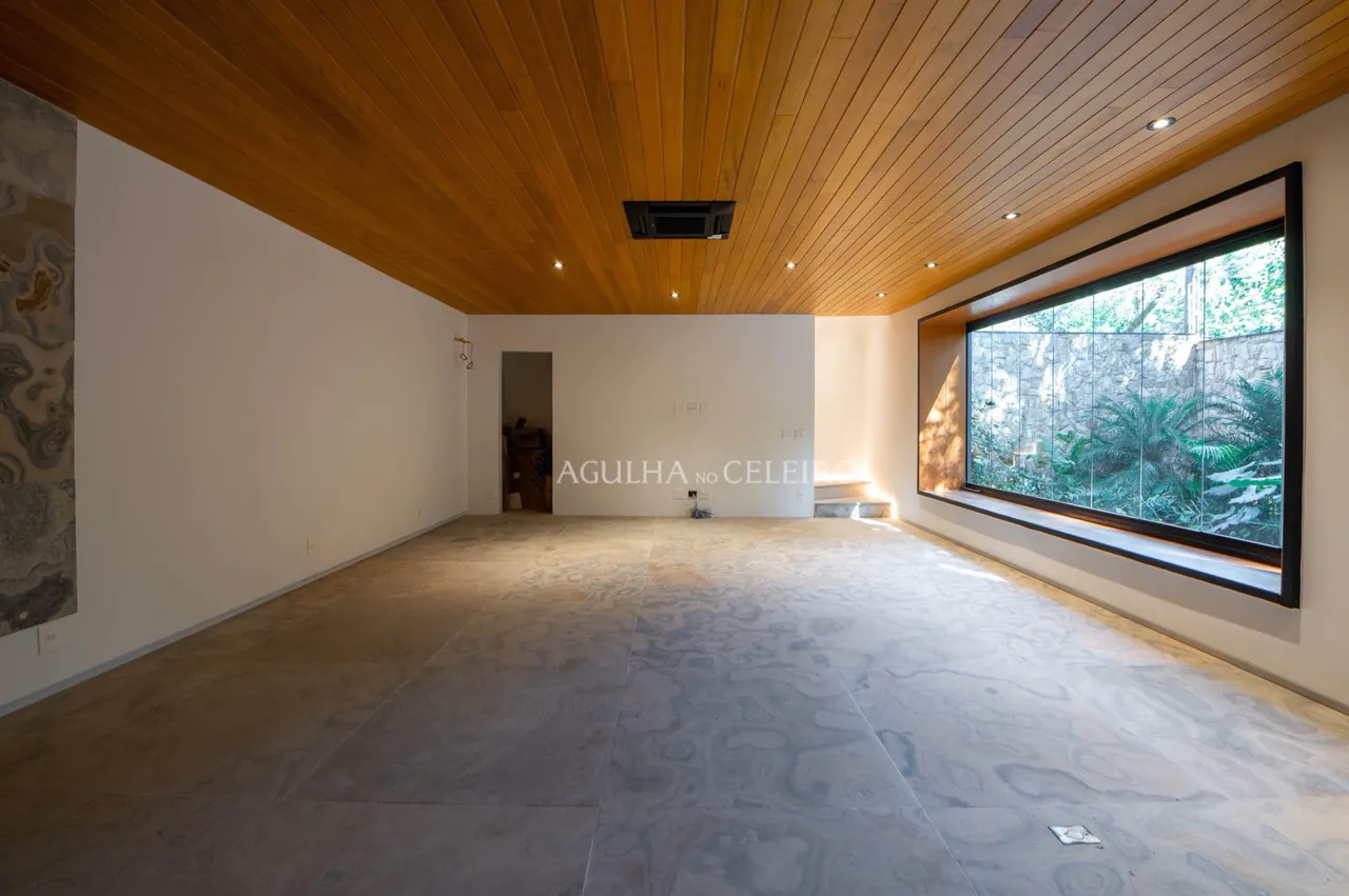 a-casa-de-condominio-a-passos-das-corujas-16884-16884-3