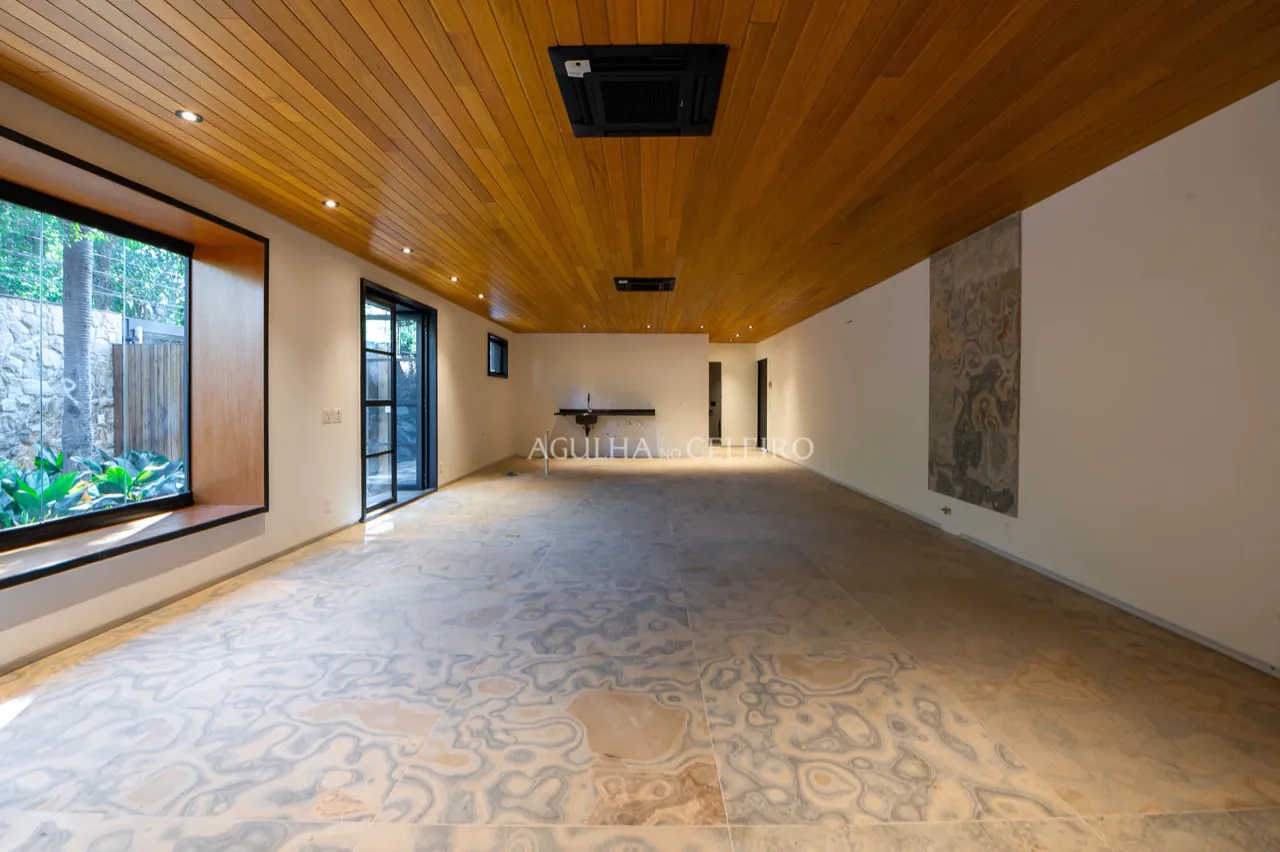 a-casa-de-condominio-a-passos-das-corujas-16884-16884-4