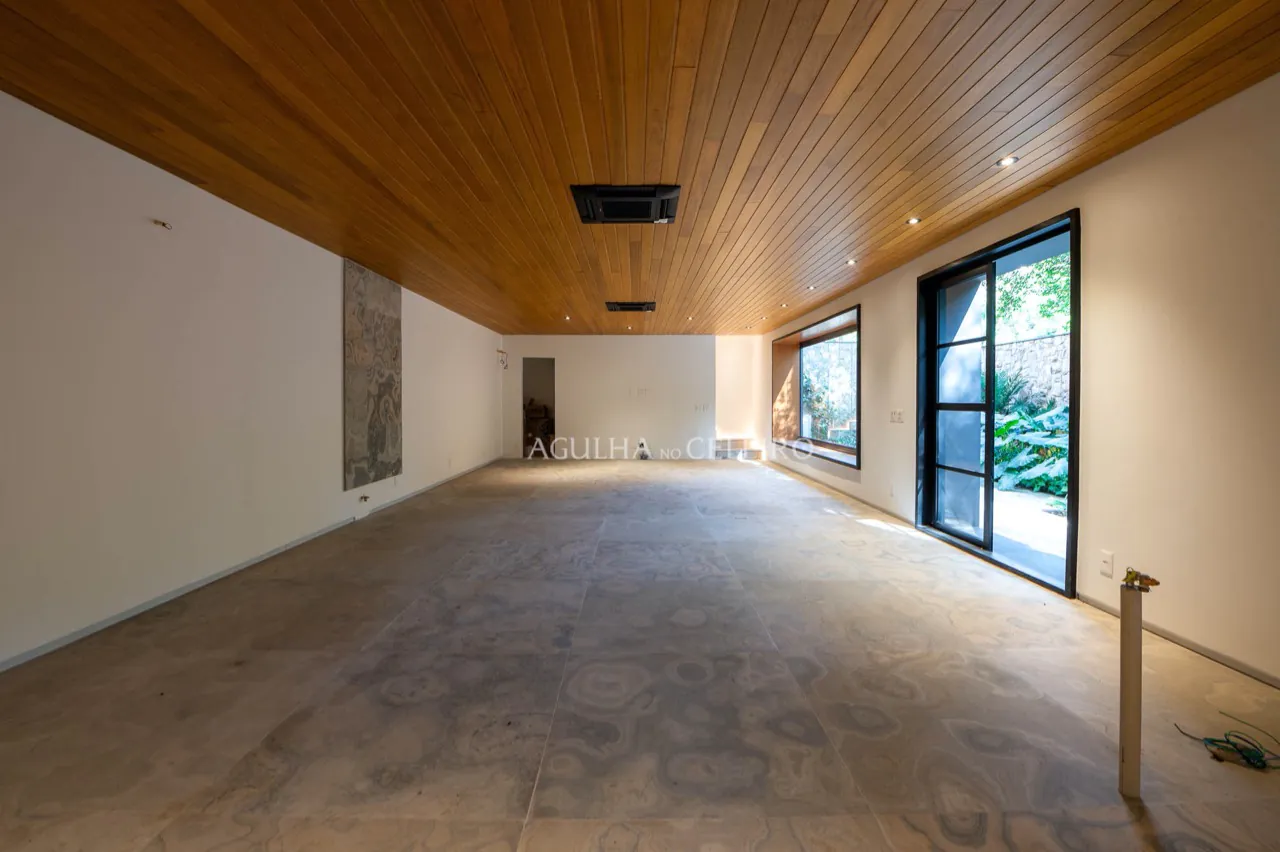 a-casa-de-condominio-a-passos-das-corujas-16884-16884-5