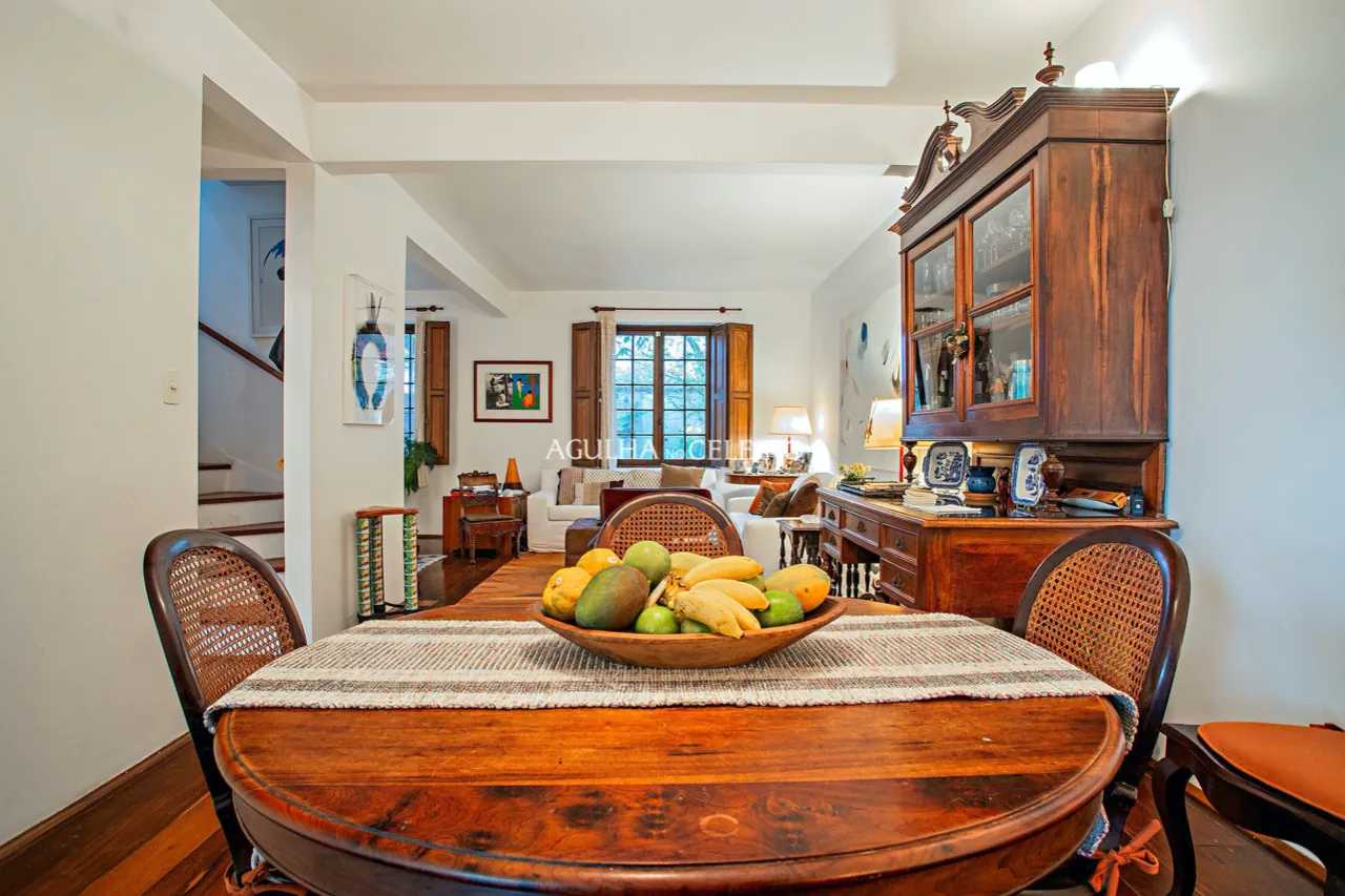 casa-perfeita-para-sua-familia-em-localizacao-premium-no-jardim-america-16807-5