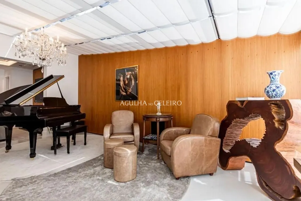 Apartamento lindo, reformado à venda em Moema – 15937