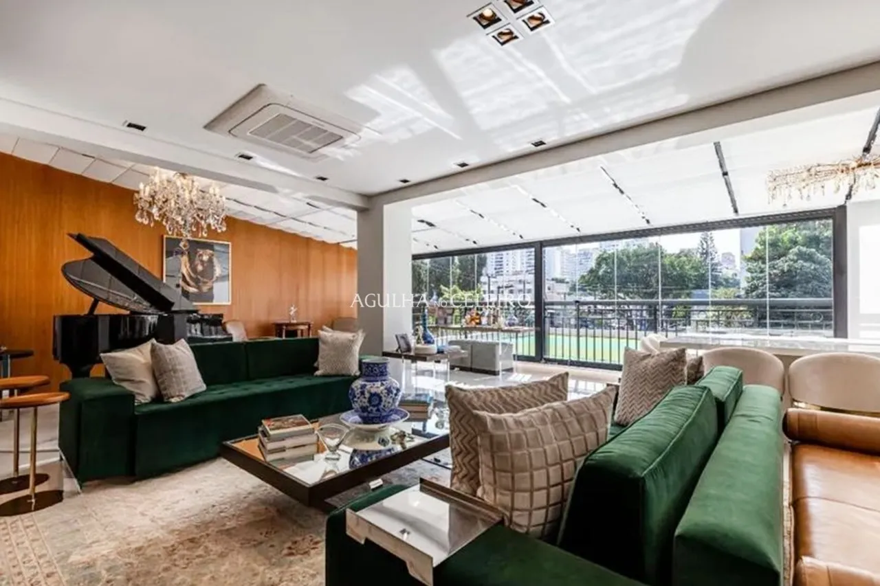 Apartamento lindo, reformado à venda em Moema – 15937