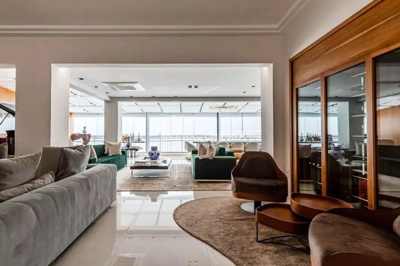 Apartamento lindo, reformado à venda em Moema – 15937