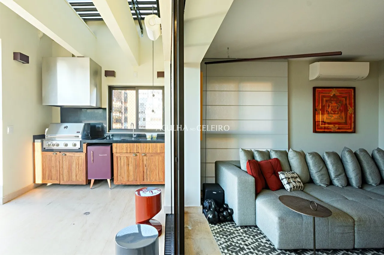 Cobertura linda, com piscina à venda na Vila Nova Conceição – 16453