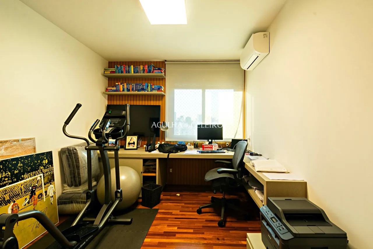 Cobertura linda, com piscina à venda na Vila Nova Conceição – 16453