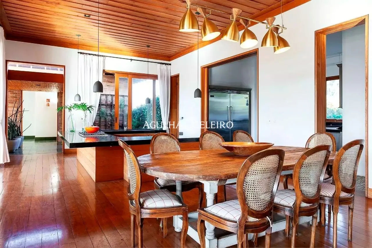 Linda casa estilo toscana à venda na Fazenda da Grama – 16584 - WhatsApp Image 2024-05-17 at 18.56