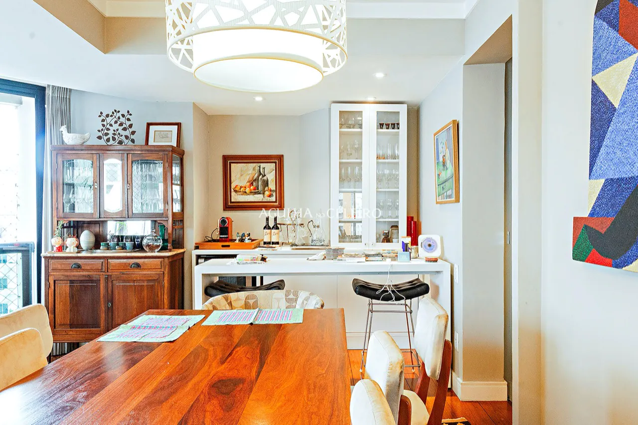 Apartamento amplo a venda em Moema – 16658