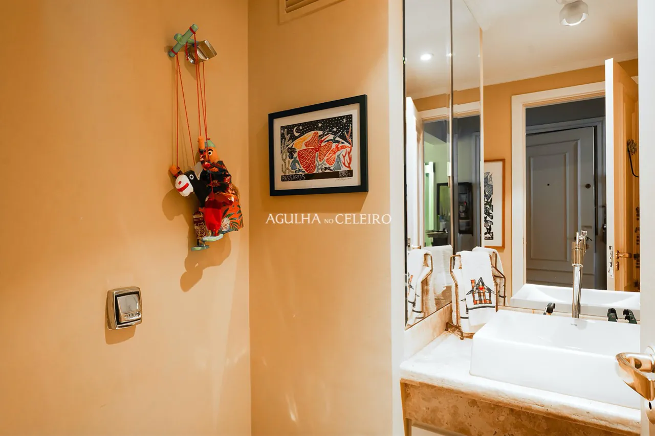 Apartamento amplo a venda em Moema – 16658